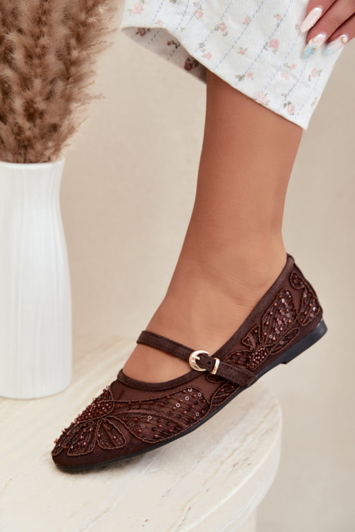 Ballerines en maille avec des fleurs brodées et des paillettes couleur chocolat Caletta