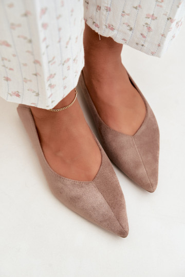 Ballerines à bouts pointus en daim synthétique couleur sable Corabella