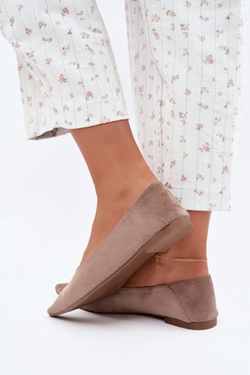 Ballerines à bouts pointus en daim synthétique couleur sable Corabella