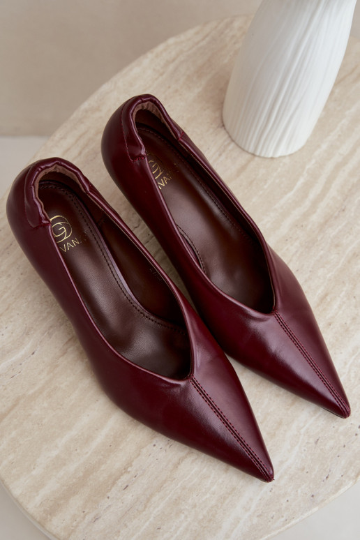 Talons avec broderie et éléments décoratifs couleur bordeaux Dalis