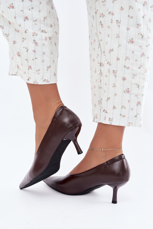 Talons avec broderie et éléments décoratifs couleur chocolat Dalis