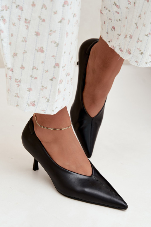 Talons avec broderie et éléments décoratifs couleur noire Dalis
