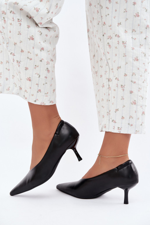 Talons avec broderie et éléments décoratifs couleur noire Dalis