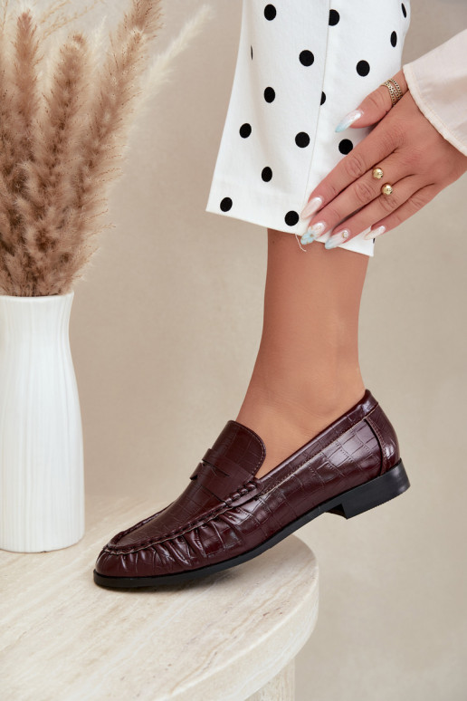 mocassins pour femmes avec volants et embossage en bordeaux Dalmy
