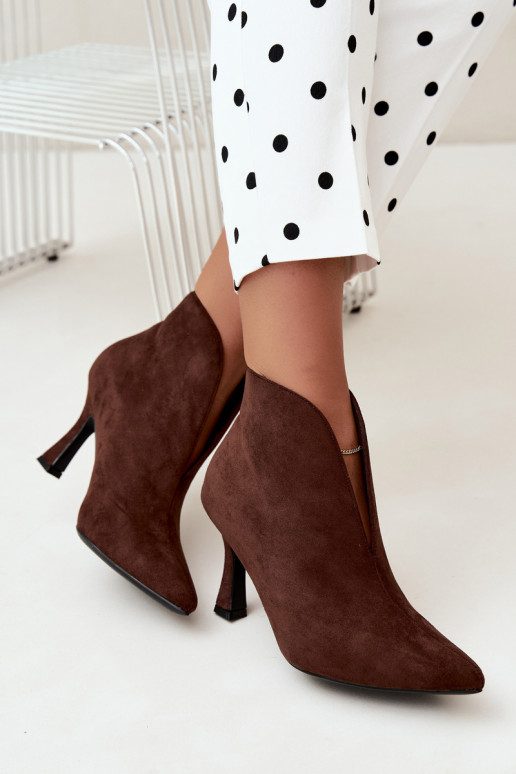 bottines pour femmes avec découpes et talons en chocolat Jelya