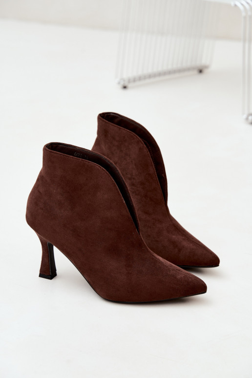 bottines pour femmes avec découpes et talons en chocolat Jelya