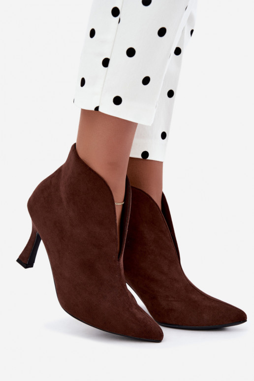bottines pour femmes avec découpes et talons en chocolat Jelya