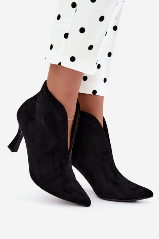 bottines pour femmes avec découpes et talons en noir Jelya