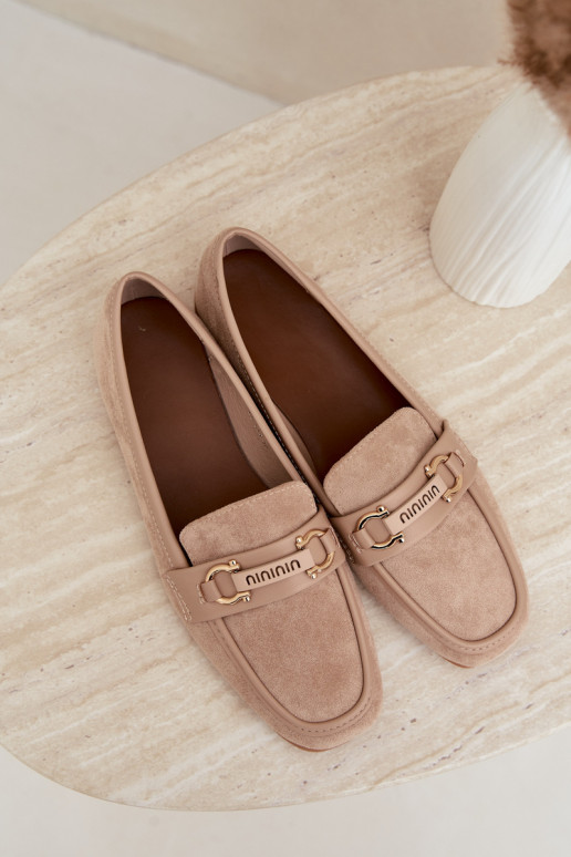 mocassins femmes avec éléments élégants couleur sable Evelora