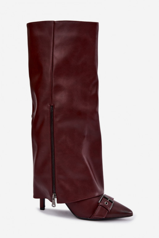 bottes hautes isolées avec talons fins et boucles en couleur bordeaux Kelra