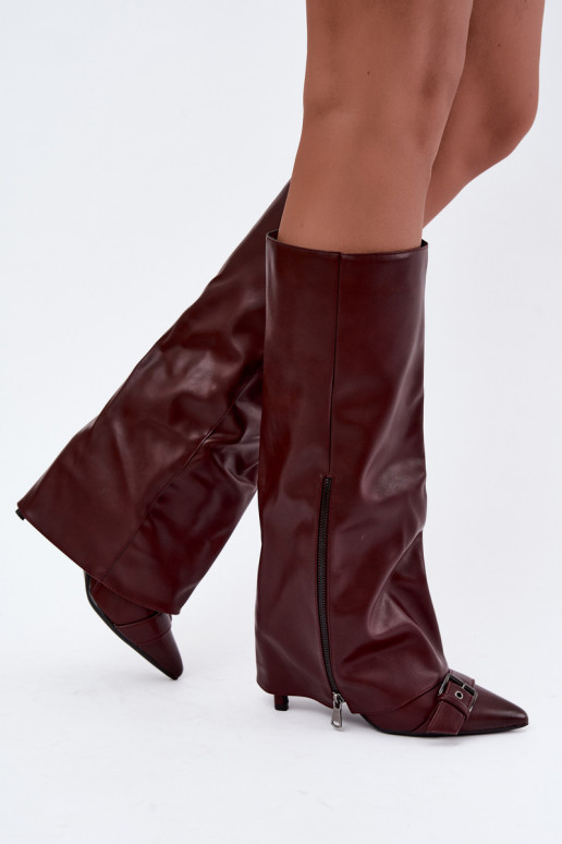 bottes hautes isolées avec talons fins et boucles en couleur bordeaux Kelra
