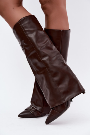 bottes hautes isolées avec talons fins et boucles en couleur marron Kelra 2