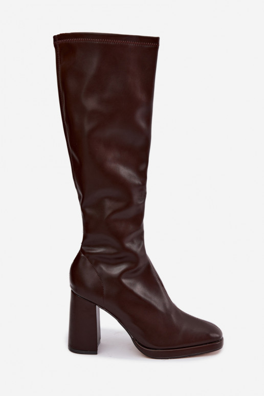 bottes hautes pour femmes avec coutures sur la tige en couleur marron Brivana