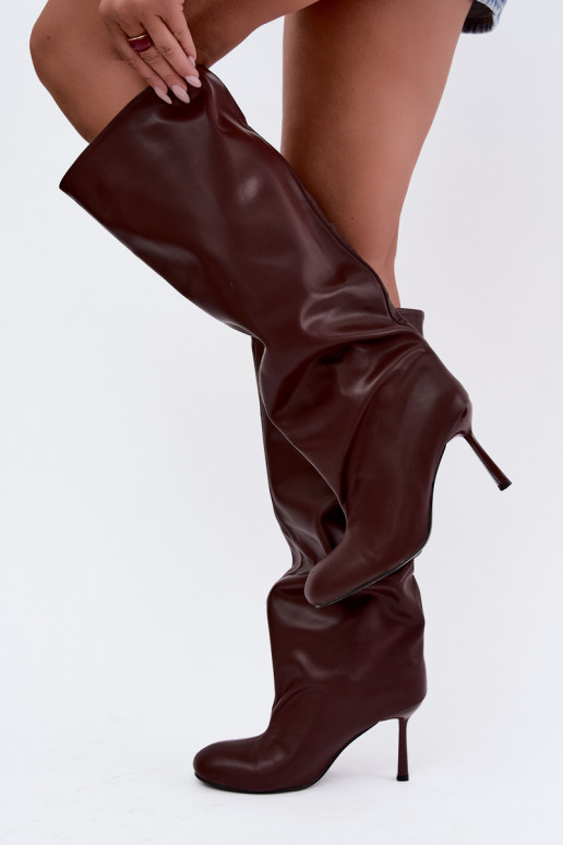 Bottes longues pour femmes à enfiler avec des talons fins en couleur bordeaux Caliya