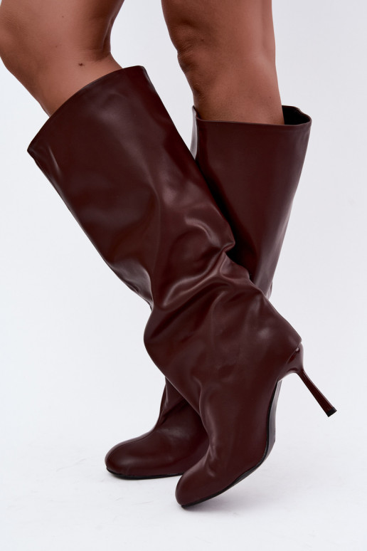 Bottes longues pour femmes à enfiler avec des talons fins en couleur bordeaux Caliya