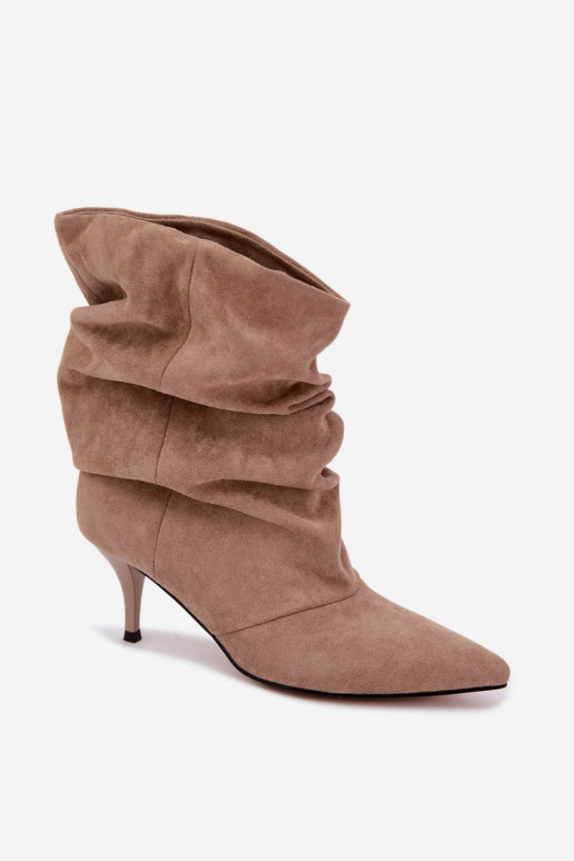 Bottines pour femmes slouchy à enfiler avec des talons fins en couleur sable Harissa
