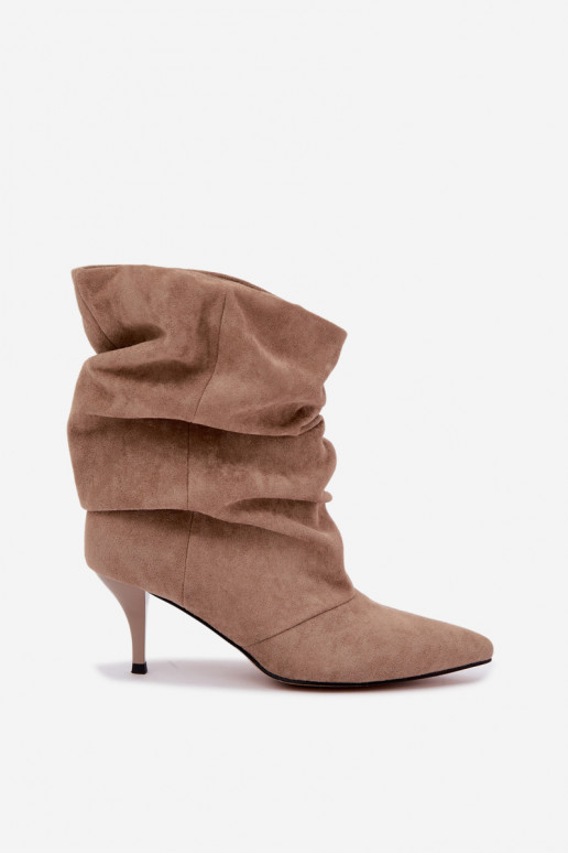 Bottines pour femmes slouchy à enfiler avec des talons fins en couleur sable Harissa