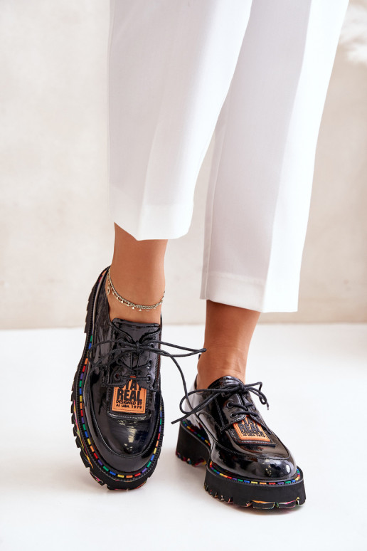 Chaussures vernies pour femmes avec lacets Artiker 55C0499 noires