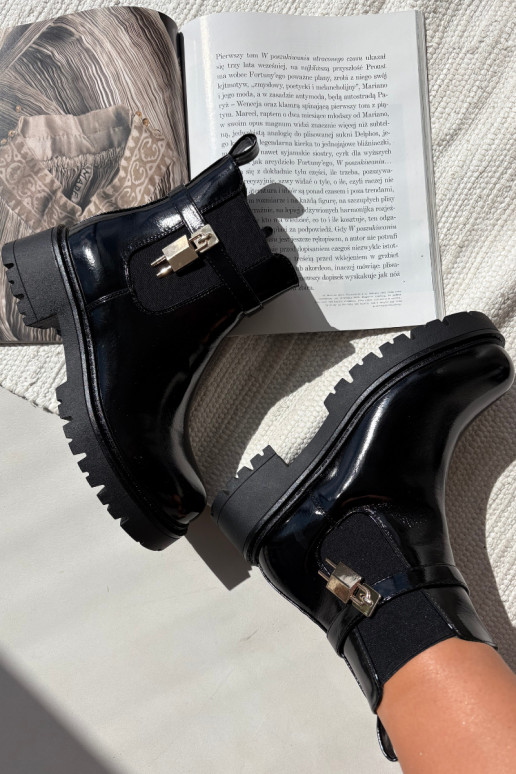 Bottines isolées en vernis avec détails Ze dorées et noires Talyra
