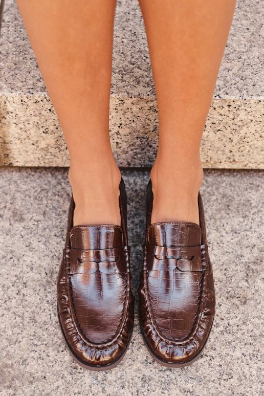 mocassins pour femmes avec volants et embossage en chocolat Dalmy
