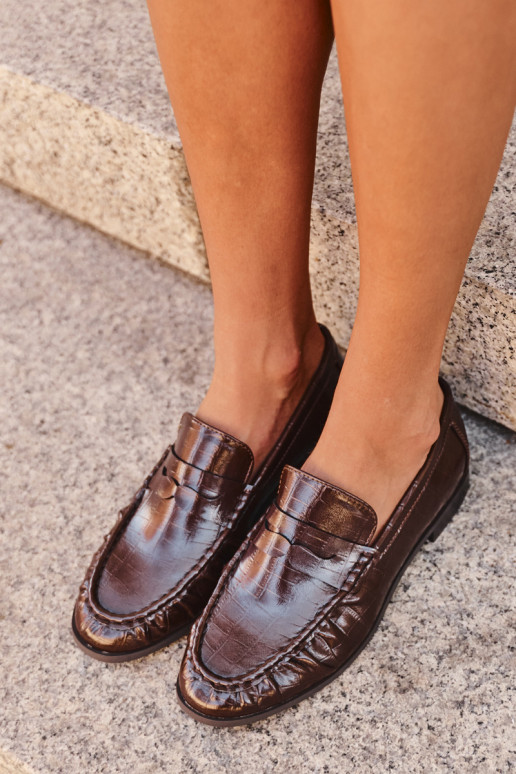 mocassins pour femmes avec volants et embossage en chocolat Dalmy