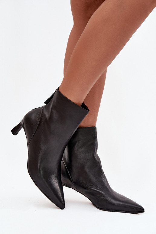 Bottines en cuir naturel avec talons pour femmes D&A CR52-661 noires