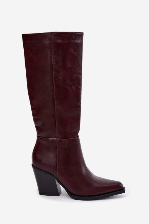 bottes hautes pour femmes à talons isolées couleur bordeaux Katelle