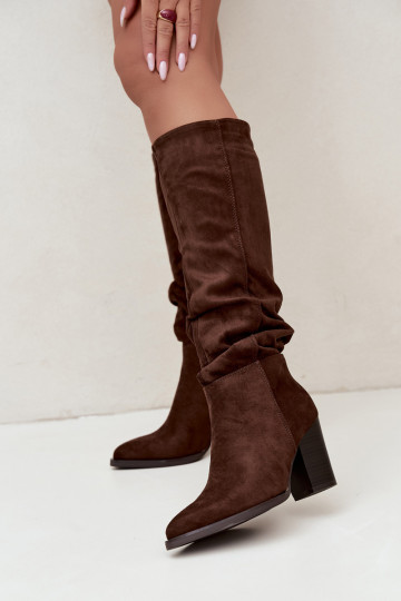 bottes hautes pour femmes avec talons et tige courbée en marron Ismera 2