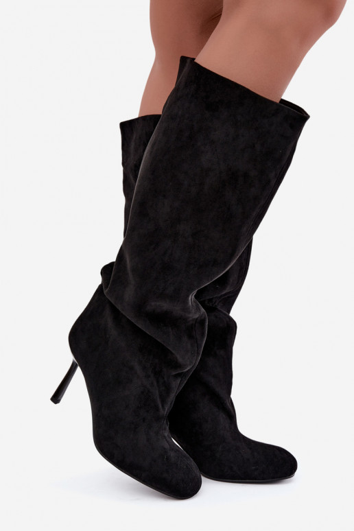 bottes hautes pour femmes à enfiler avec talons fins en noir Caliya