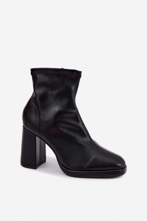 Bottines pour femmes en cuir synthétique avec talons couleur noire Karvella