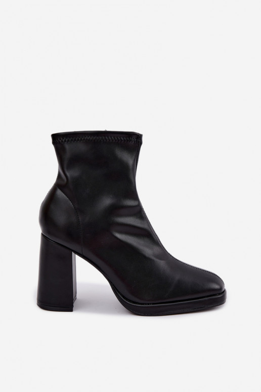 Bottines pour femmes en cuir synthétique avec talons couleur noire Karvella