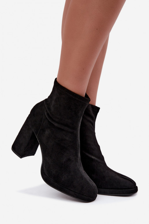 Bottines pour femmes en daim synthétique avec talons couleur noire Karvella