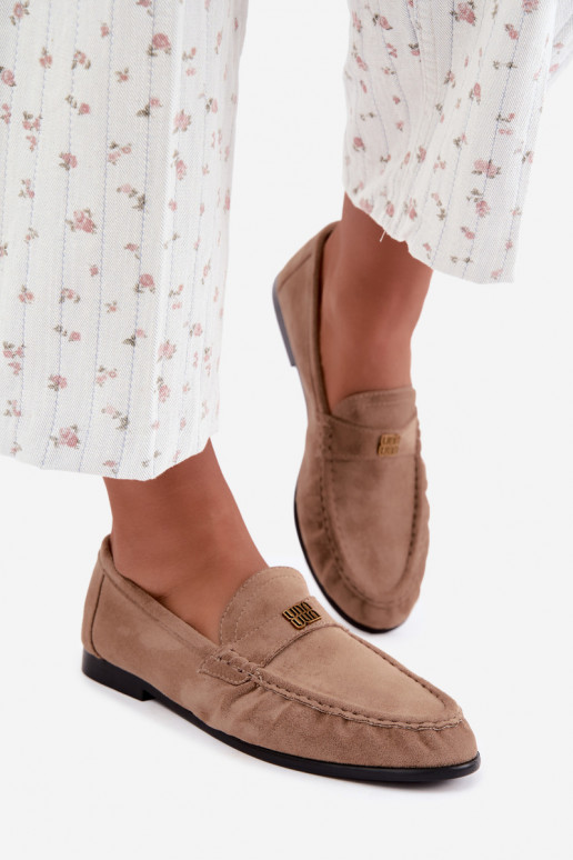 Mocassins pour femmes avec volants et détails décoratifs couleur sable Kairo