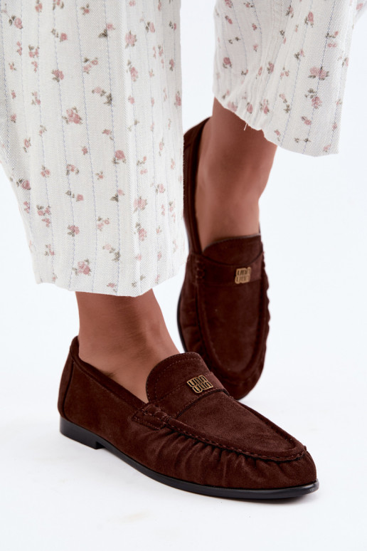 Mocassins pour femmes avec volants et détails décoratifs en couleur chocolat Kairo