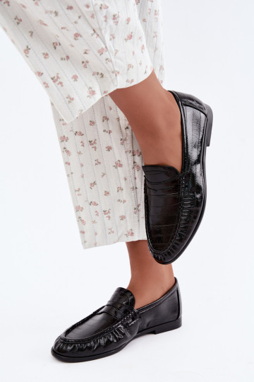 Mocassins laqués pour femmes avec volants en couleur noire Dulcy