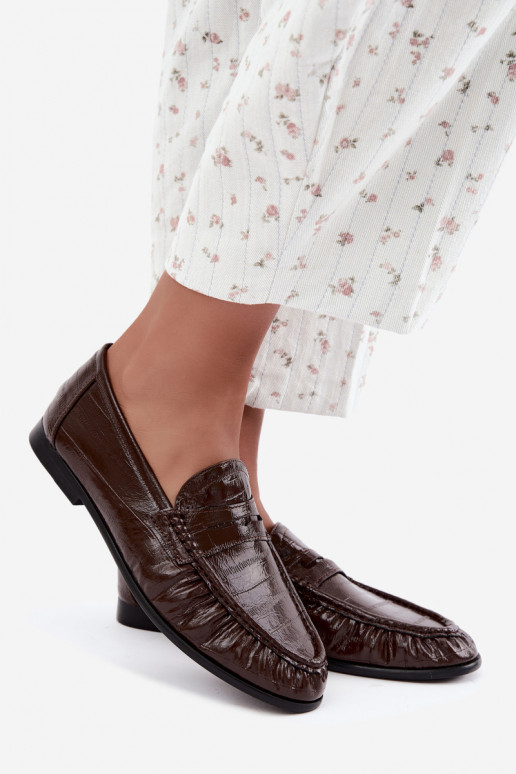 Mocassins laqués pour femmes avec volants en couleur marron Dulcy