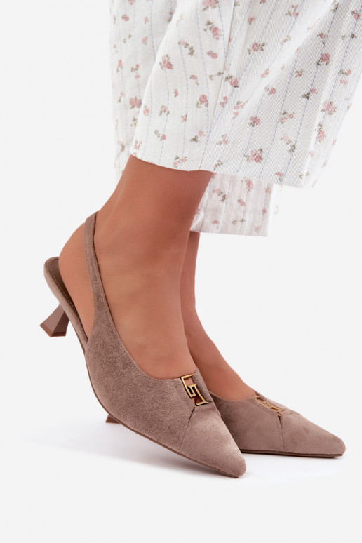 Sandales à talons avec talon ouvert et détails décoratifs en couleur sable Gilly
