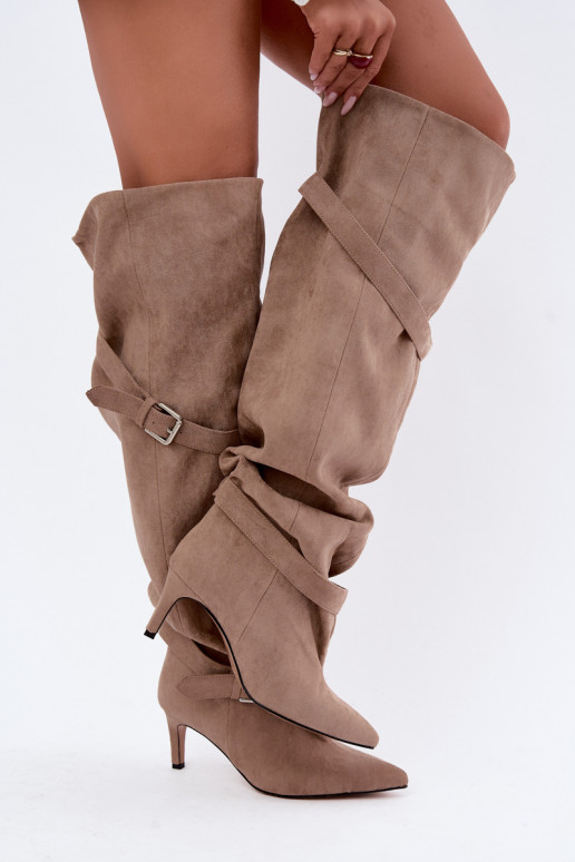 Bottes à talons au-dessus du genou avec sangles et boucles en couleur sable Tai turibel