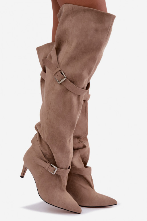 Bottes à talons au-dessus du genou avec sangles et boucles en couleur sable Tai turibel