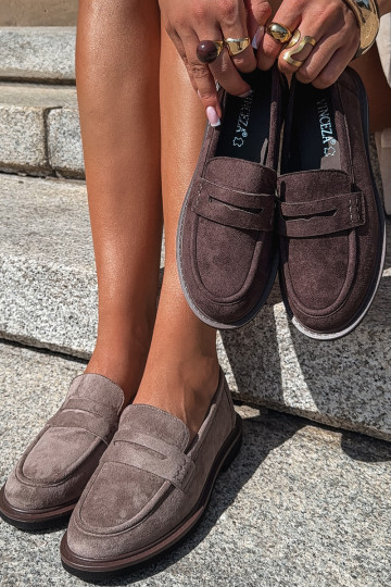 Mocassins pour femmes en daim couleur sable Vinceza 62335 2