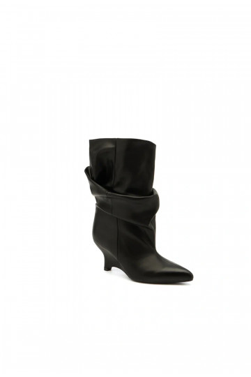 Bottines slouchy avec plateforme en noir Ilyna