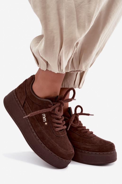 Baskets en daim avec plateforme en chocolat Teysa