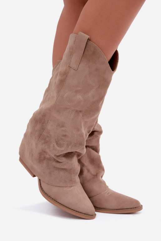 Bottes hautes style cowboy froissées avec talons et tige cousue sable Ives