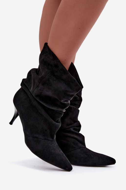 Bottines slouchy pour femmes avec talons fins en noir Harissa