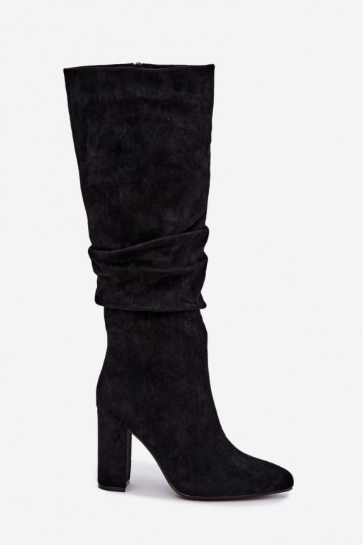 Bottes hautes pour femmes isolées avec talons et volants en noir Imelia