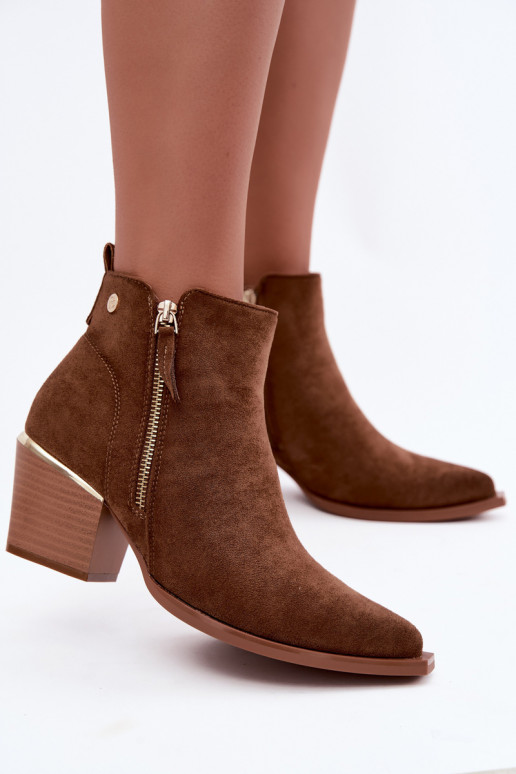 Bottines style cowboy pour femmes avec fermeture éclair décorative en brun Jarelia