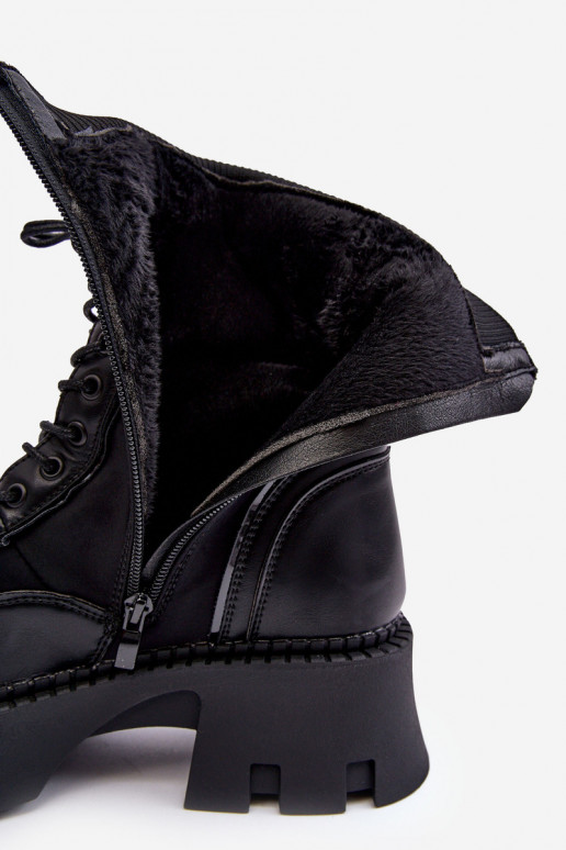 Bottines en faux daim noir avec embellissements Tai turirx