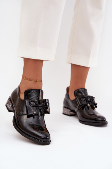 Chaussures vernies noires à talon bas avec nœuds Zazoo 1399 2