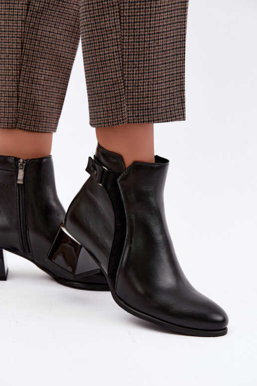 Bottines pour femmes en cuir synthétique avec talons isolées Zazoo 60563 en noir