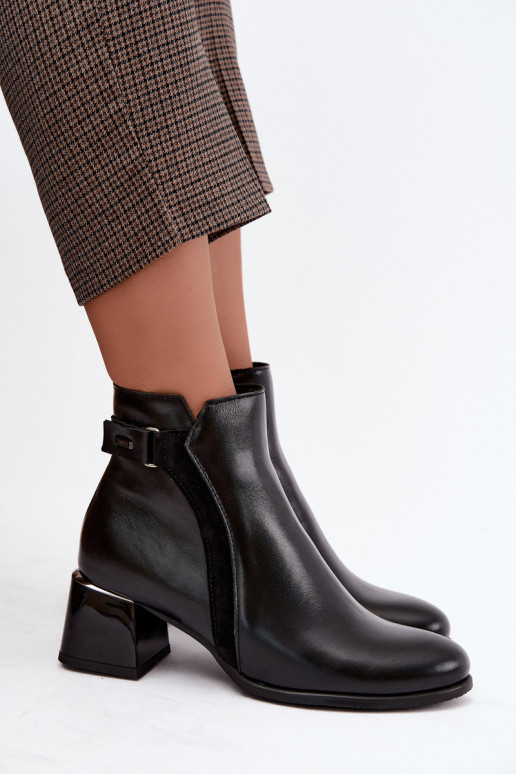 Bottines pour femmes en cuir synthétique avec talons isolées Zazoo 60563 en noir